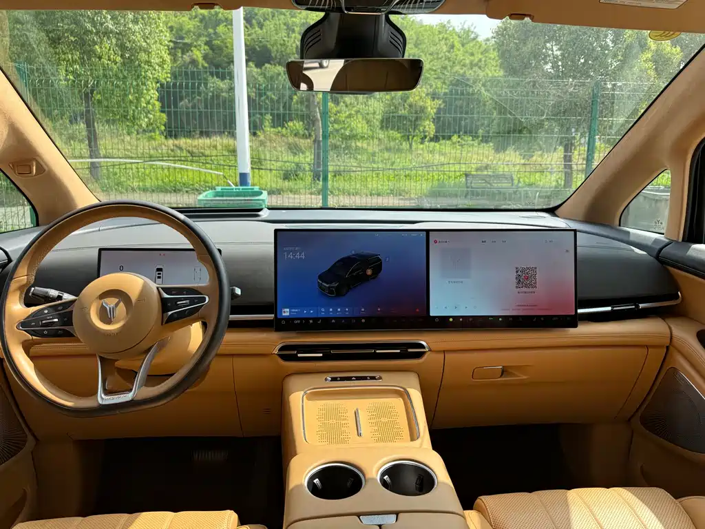 DREAM 2025款 PHEV 四驱旗舰鲲鹏版 купить на сайте DeffCars