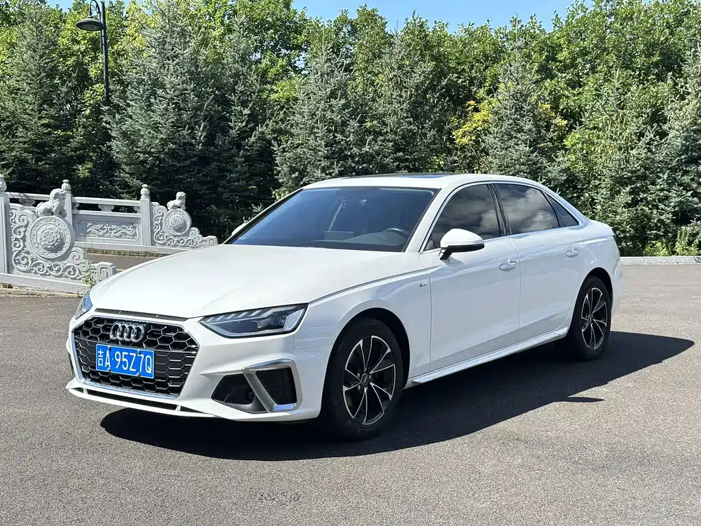 Audi A4L 2022 35 TFSI Fashionable and Dynamic купить на сайте DeffCars