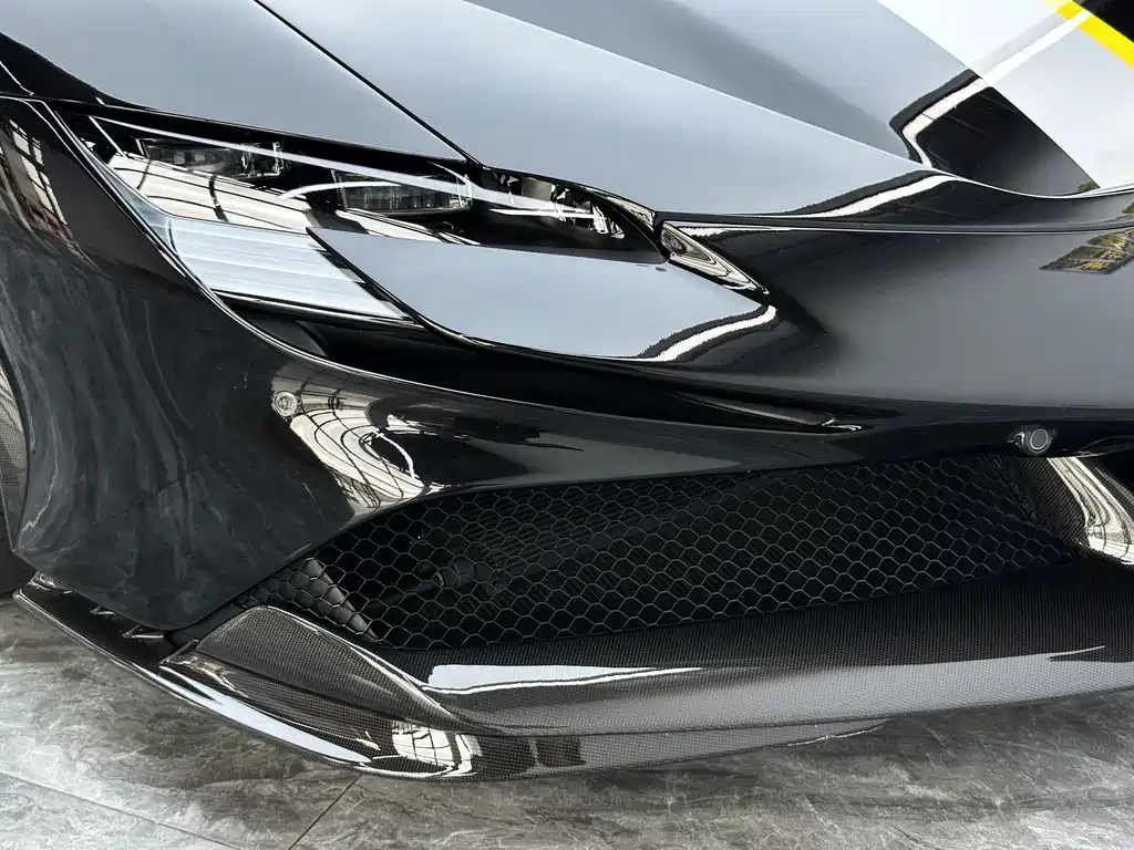 SF90 2021 3.9T V8 Spider купить на сайте DeffCars