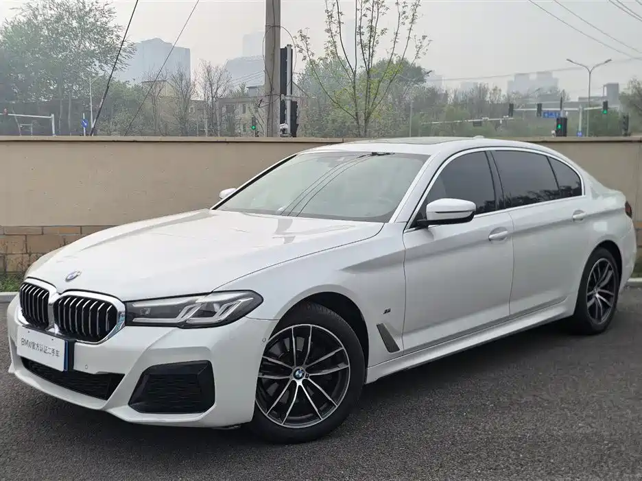 BMW 5 Series 2022 525Li M Sports Package купить на сайте DeffCars