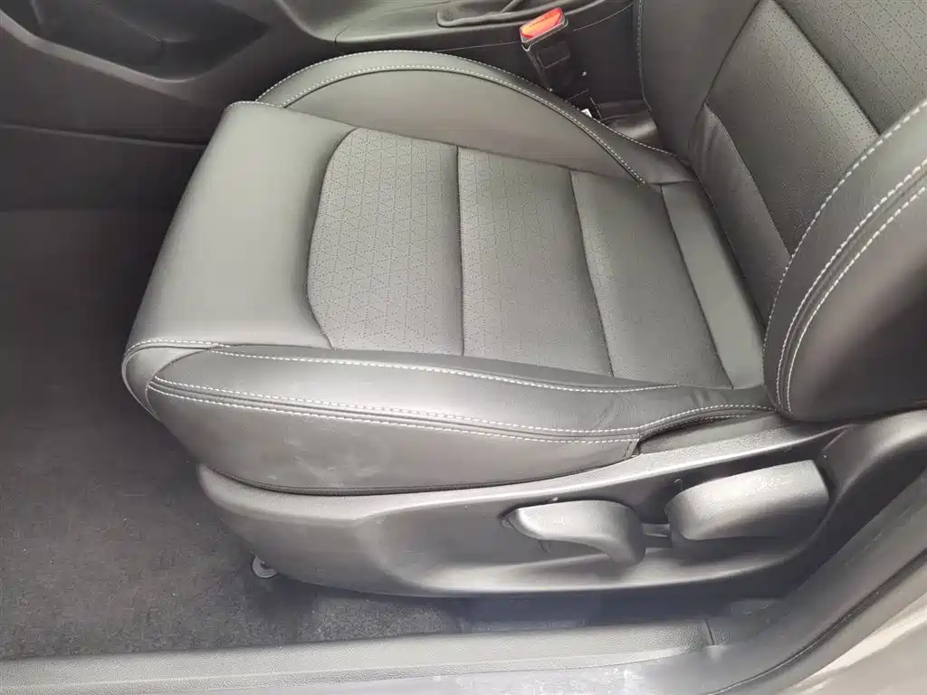 Emgrand 2021 UP 1.5L manual luxury model купить на сайте DeffCars