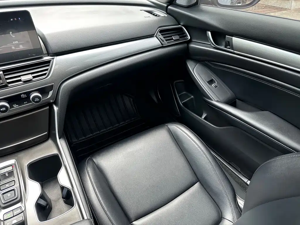 Accord 2022 Sharp Hybrid 2.0L Sharp Collar Edition купить на сайте DeffCars