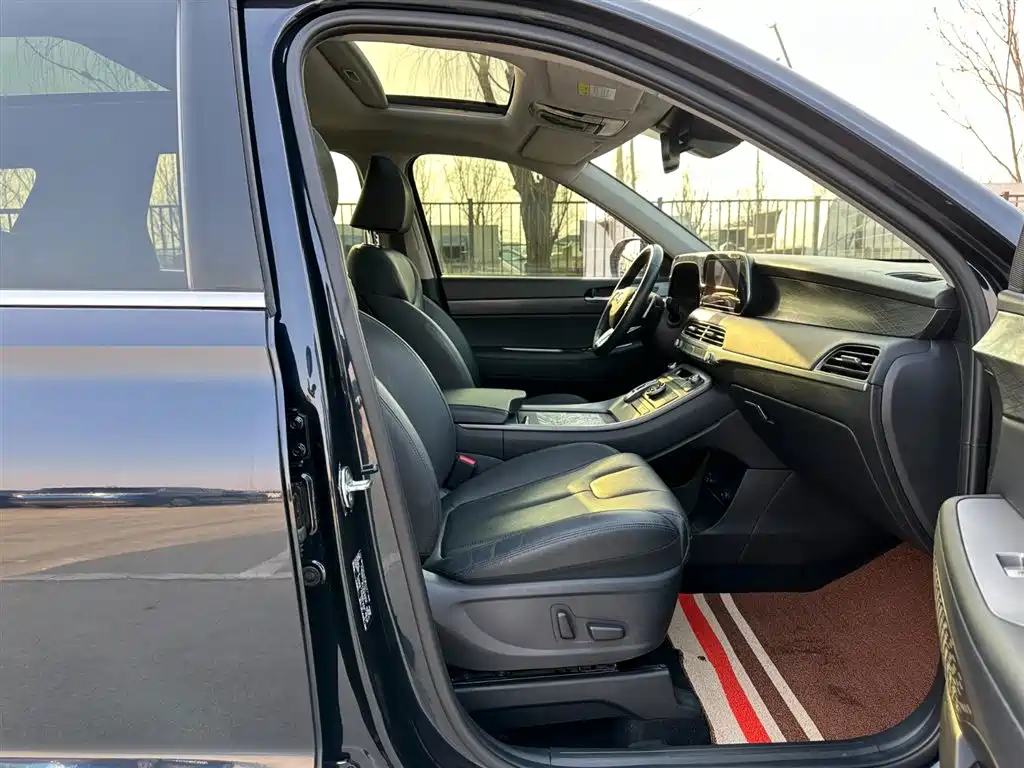 Paristi 2021 3.5L automatic four-wheel drive GLS купить на сайте DeffCars