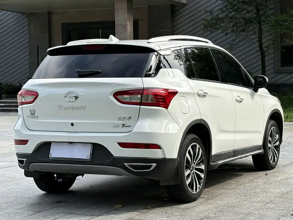 Trumpchi GS4 2015 200T G-DCT Deluxe Edition купить на сайте DeffCars