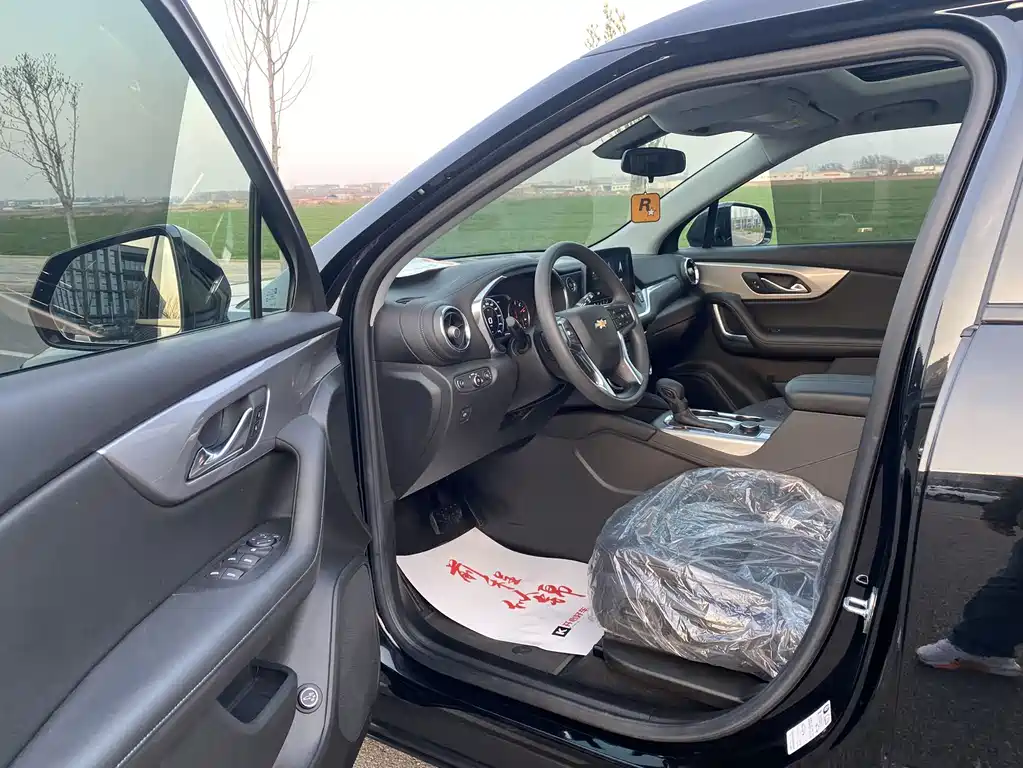 Trailblazer 2023 light hybrid 650T version купить на сайте DeffCars