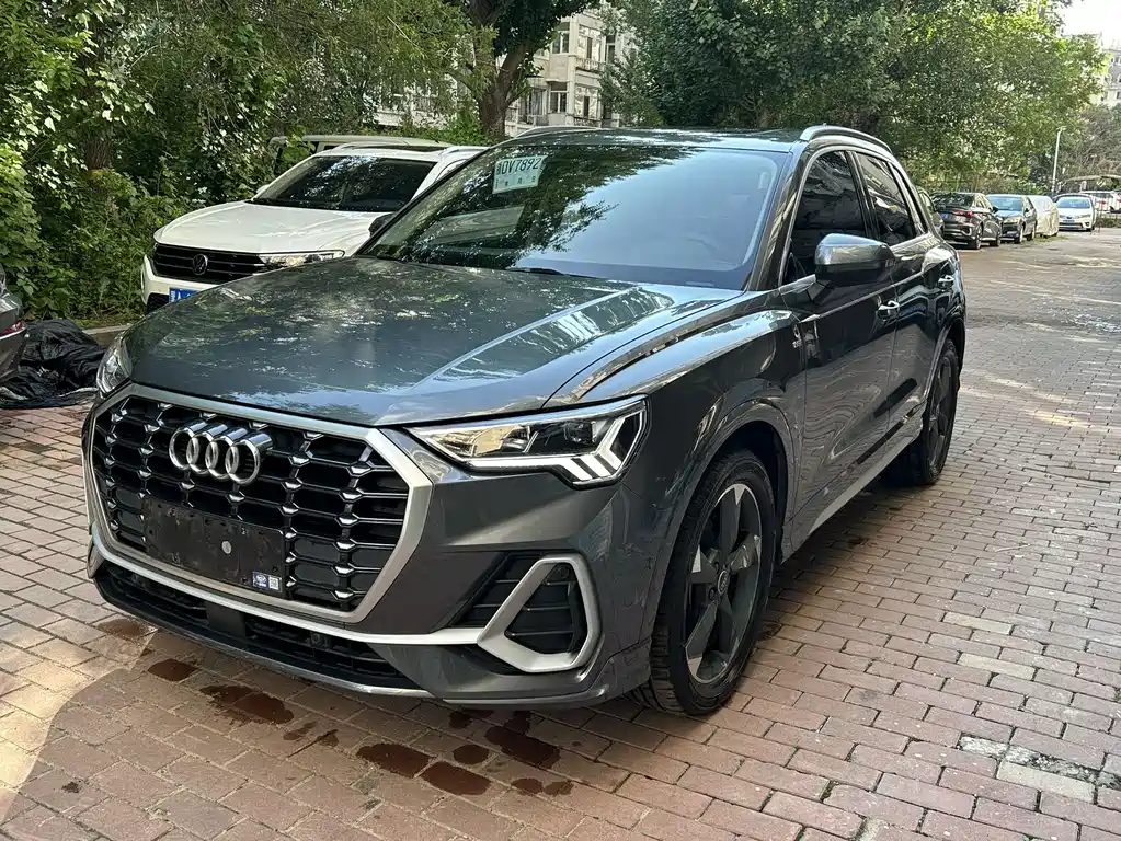 Audi Q3 2023 35 TFSI Fashionable and Dynamic (1.4T) купить на сайте DeffCars