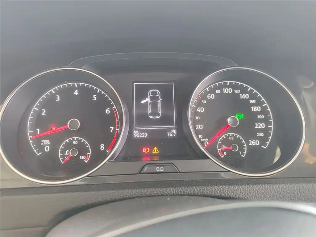 Golf 2018 230TSI automatic luxury model купить на сайте DeffCars