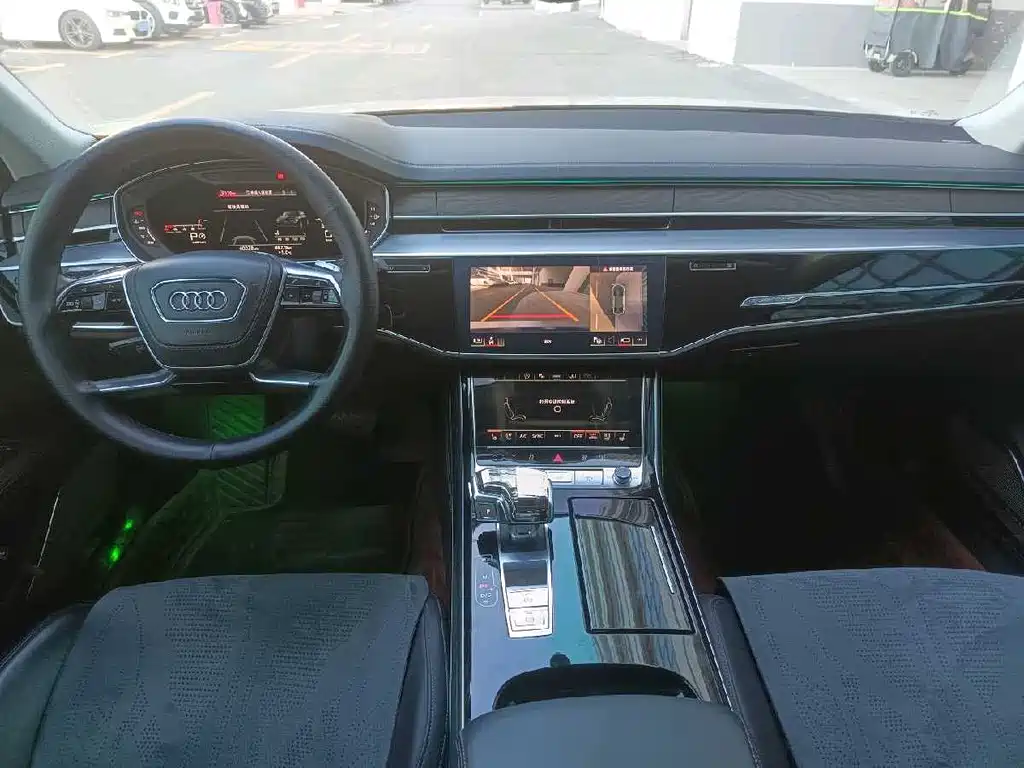 Audi A8 2023 A8L 50 TFSI quattro Premium Selection купить на сайте DeffCars