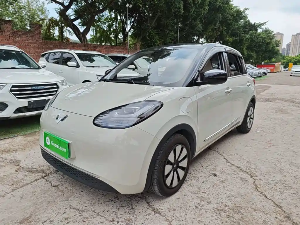 Wuling Bingo 2023 model 333km Lingxi Internet model купить на сайте DeffCars