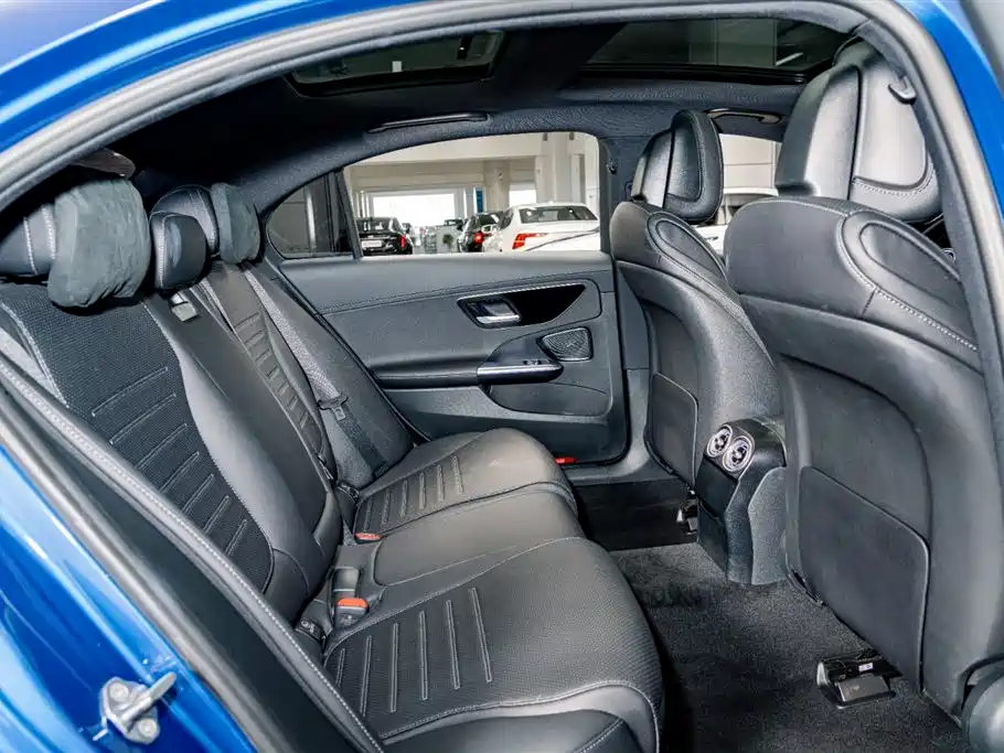 Mercedes-Benz C-Class 2023 facelift C 260 L sports version купить на сайте DeffCars