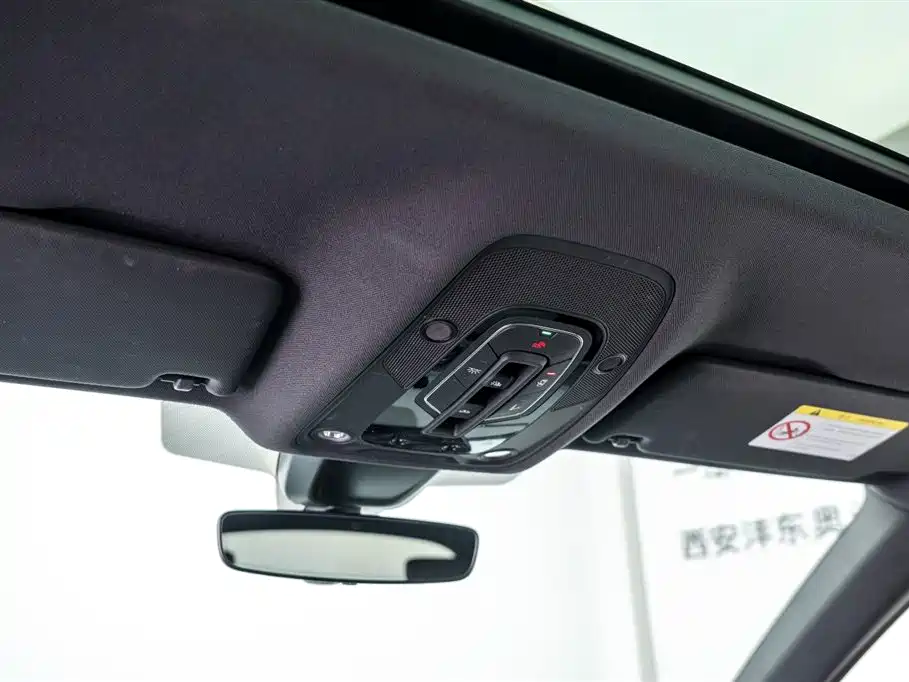 Audi Q5L Sportback 2023 40 TFSI luxury model купить на сайте DeffCars