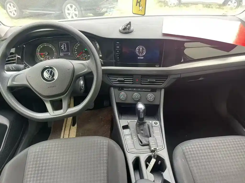 Bora 2021 1.5L automatic comfort intelligent connected version купить на сайте DeffCars
