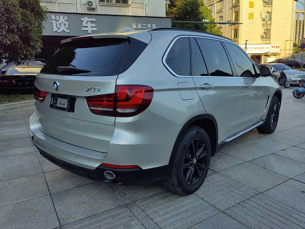 BMW X5 (импорт) 2015 xDrive28i купить на сайте DeffCars