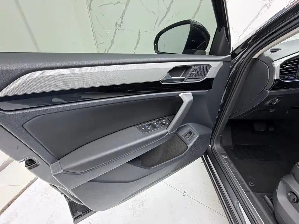 Tanyue 2022 280TSI two-wheel drive luxury smart connected version купить на сайте DeffCars