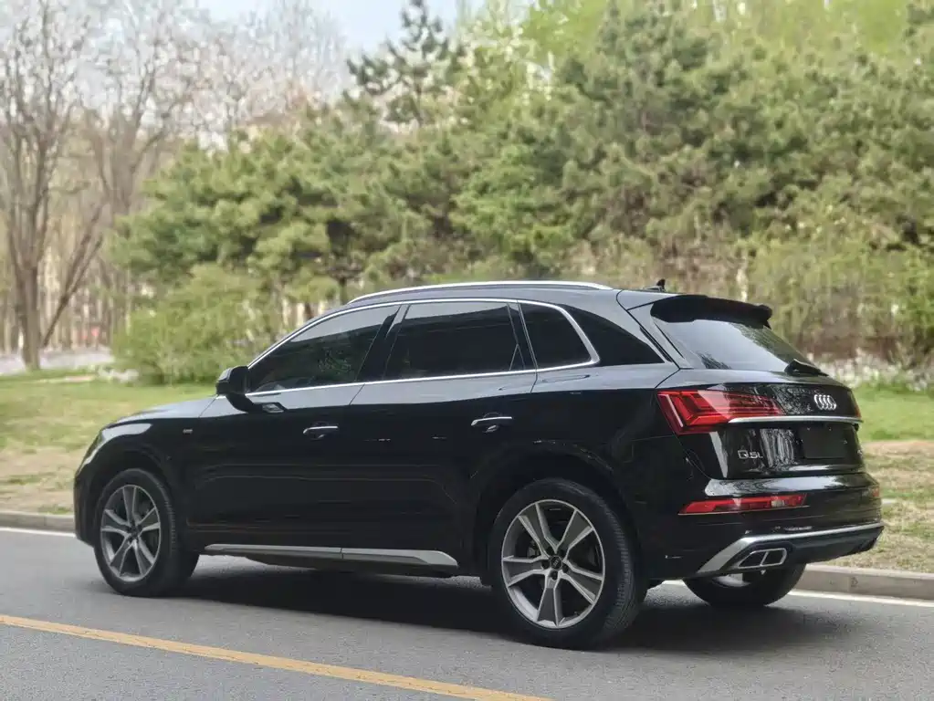 Audi Q5L 2022 45T luxury and dynamic model купить на сайте DeffCars