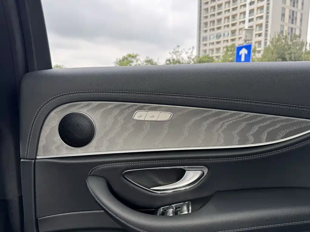 Mercedes-Benz E-Class 2022 facelift E 300 L sporty and stylish купить на сайте DeffCars