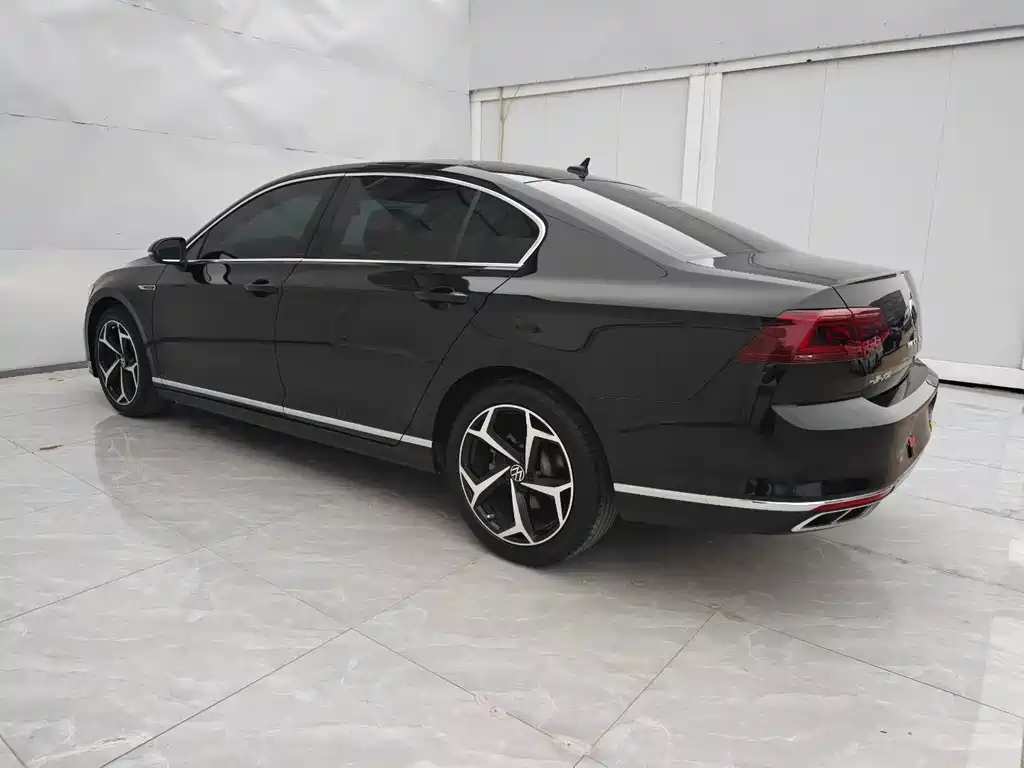 Magotan 2023 2 million commemorative edition 330TSI DSG luxury model купить на сайте DeffCars