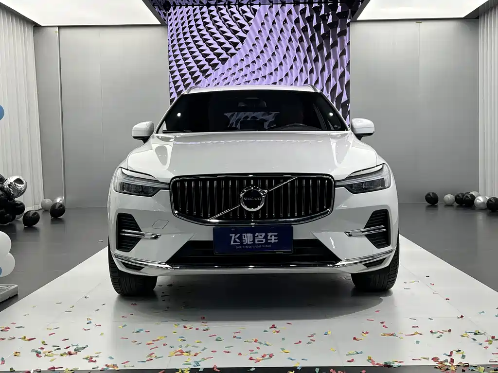 Volvo XC60 2022 B5 four-wheel drive Zhiyi Luxury Edition купить на сайте DeffCars