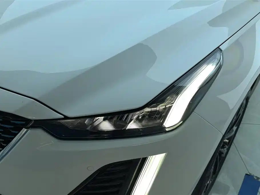 Cadillac CT5 2022 28T luxury model купить на сайте DeffCars