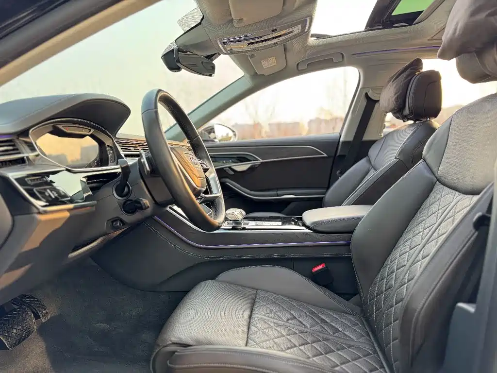 Audi A8 2024 A8L 50 TFSI quattro Premium Selection купить на сайте DeffCars
