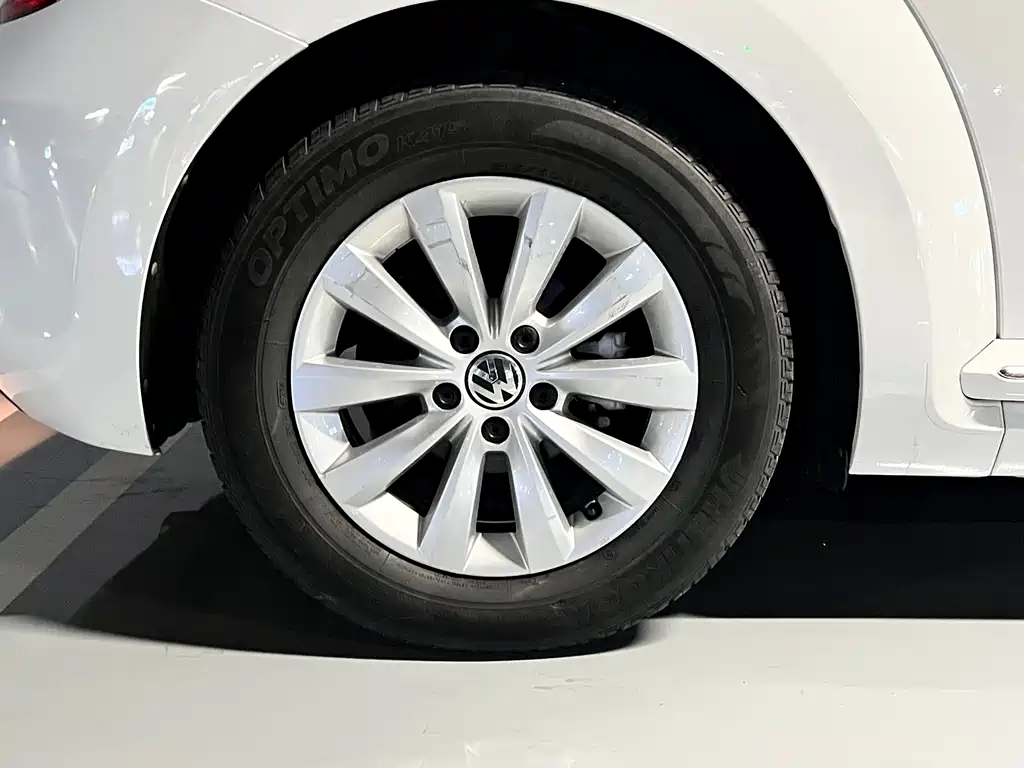Beetle 2015 180TSI купить на сайте DeffCars