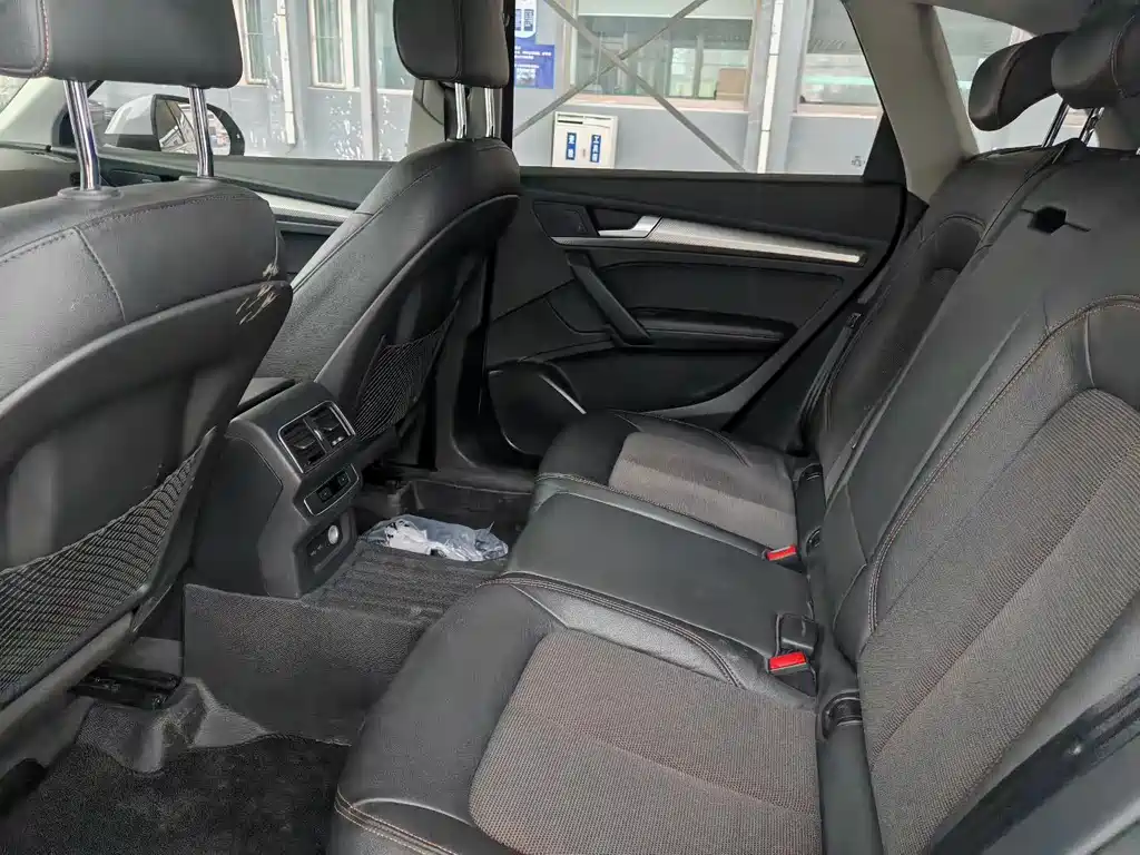 Audi Q5L 2018 45 TFSI Exclusive Fashion Model National VI купить на сайте DeffCars