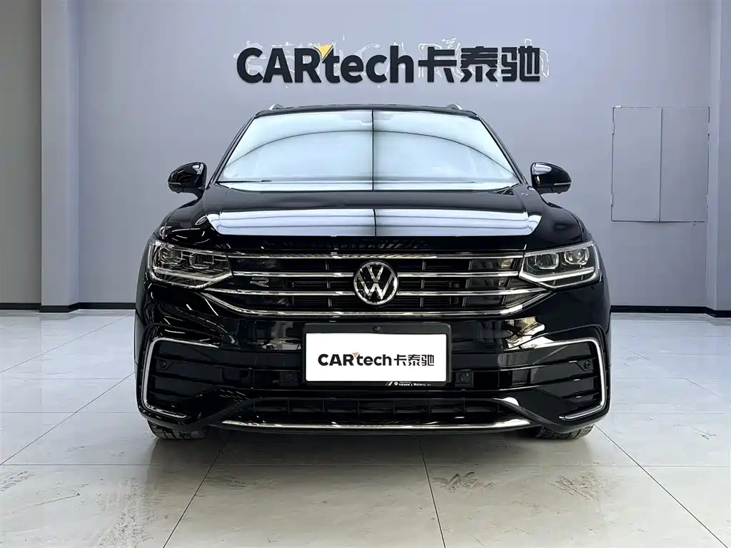 Tiguan L 2022 330TSI automatic two-wheel drive R-Line version купить на сайте DeffCars
