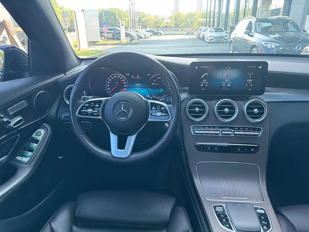 Mercedes-Benz GLC 2020 facelift GLC 260 L 4MATIC luxury model купить на сайте DeffCars