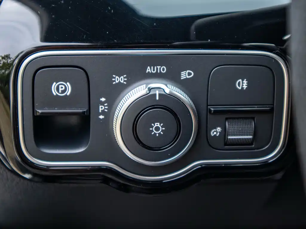 Mercedes-Benz A-Class 2023 A 200 L Fashion Model купить на сайте DeffCars