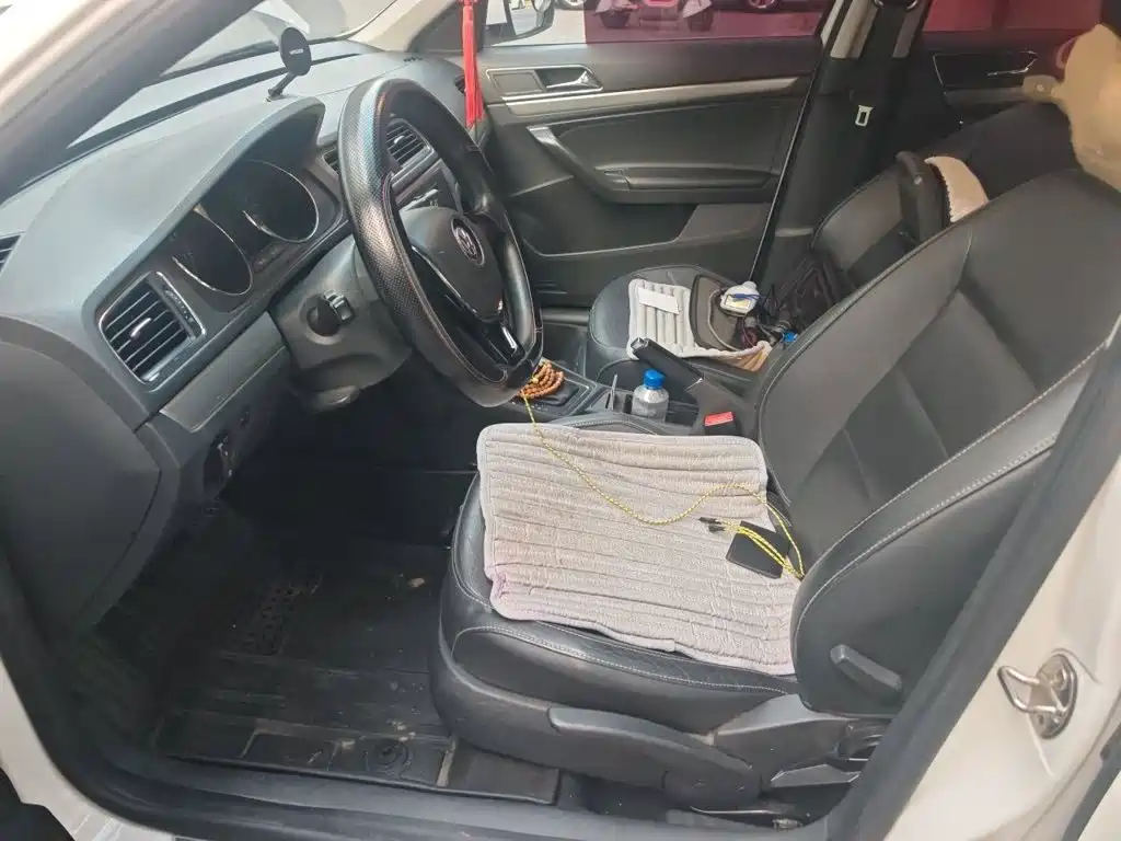 Lavida 2015 1.6L automatic comfort version купить на сайте DeffCars