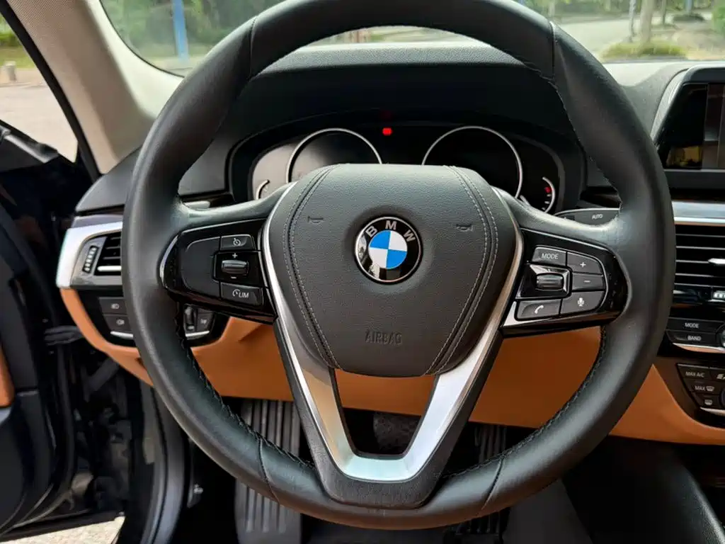 BMW 5 Series 2018 528Li Special Edition launched купить на сайте DeffCars