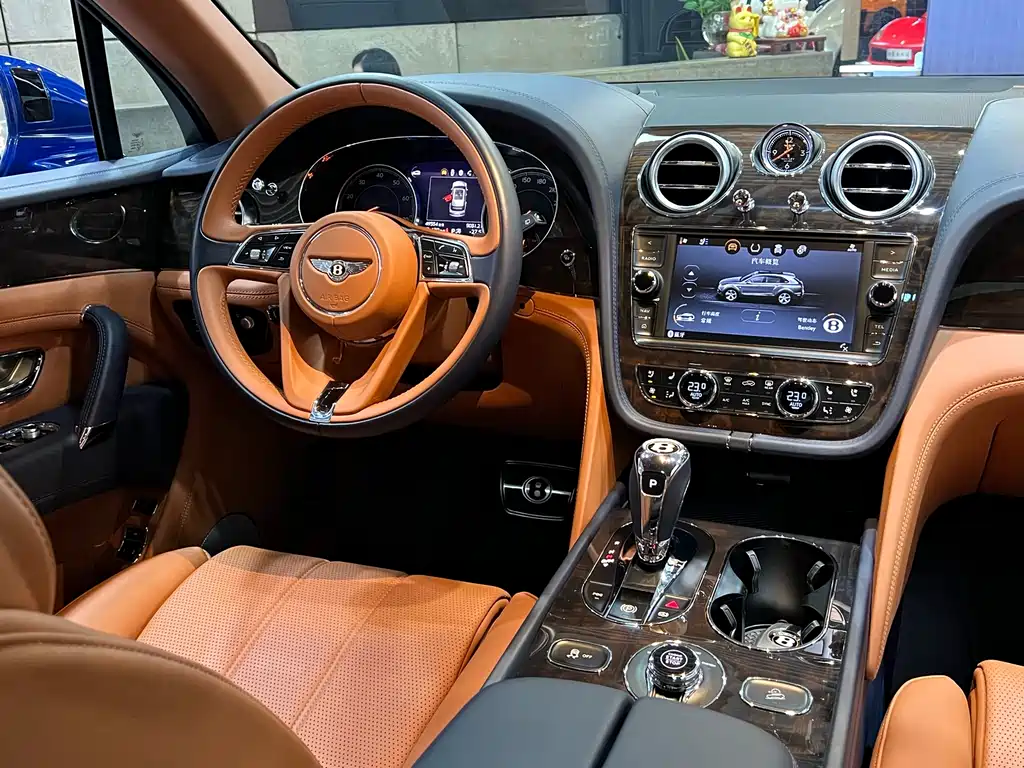 Bentayga 2018 4.0T V8 купить на сайте DeffCars
