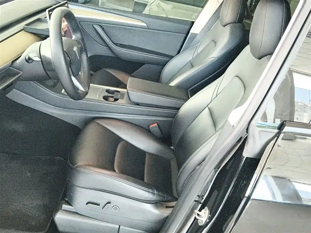 Model Y 2022 facelift rear-wheel drive version купить на сайте DeffCars