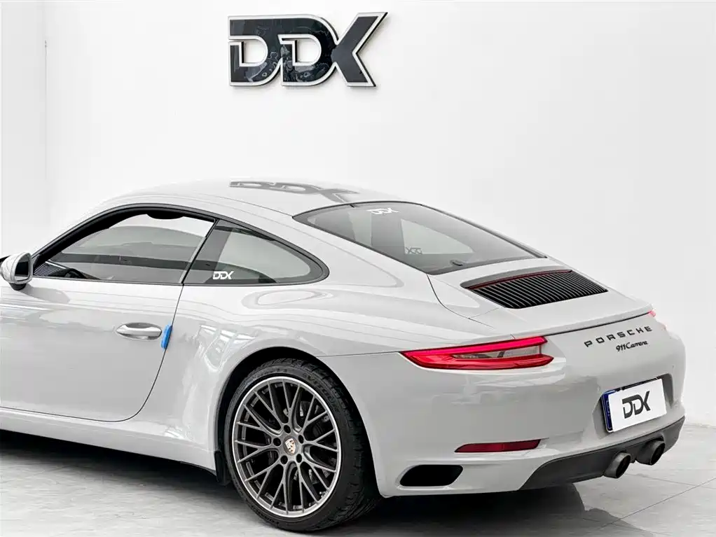 Porsche 911 2016 Carrera 3.0T купить на сайте DeffCars