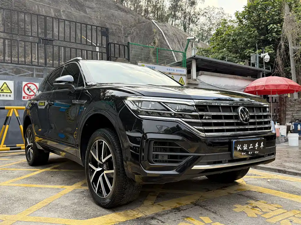 Touareg 2021 3.0TSI Ruixiang Edition Classic Sports Package купить на сайте DeffCars