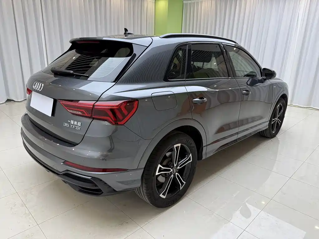 Audi Q3 2022 35 TFSI Fashionable and Dynamic купить на сайте DeffCars