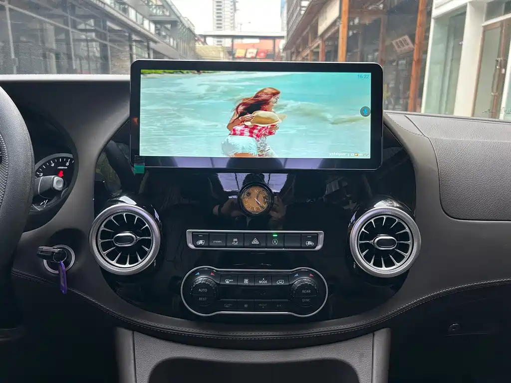 Vito 2023 2.0T Business Edition 7 seats купить на сайте DeffCars