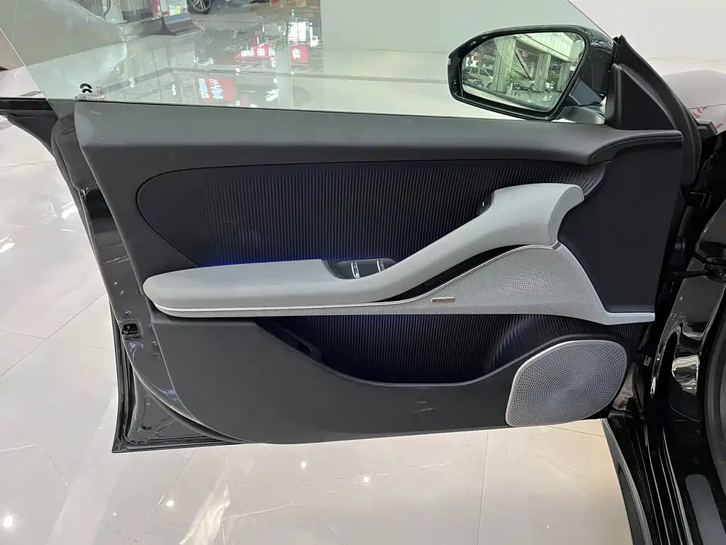 NIO ET5T 2025 75kWh Touring купить на сайте DeffCars