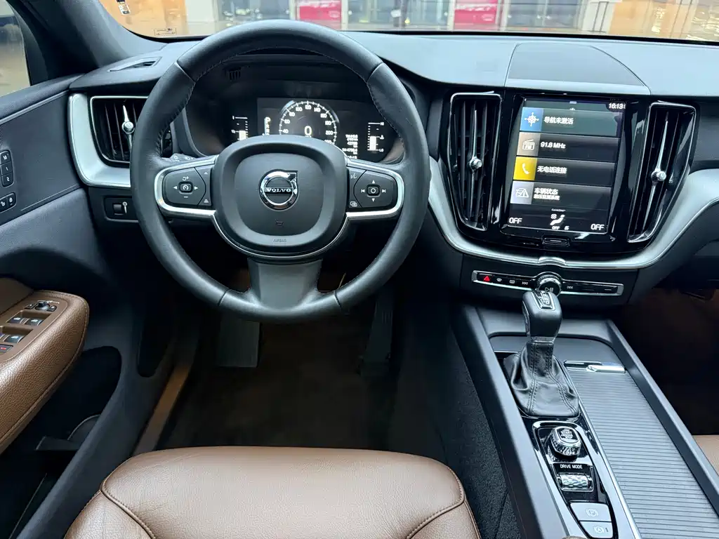 Volvo XC60 2021 T5 four-wheel drive Zhiyi Luxury Edition купить на сайте DeffCars