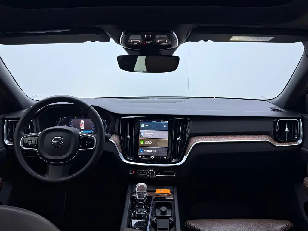Volvo S60 2023 B4 Zhiyuan Luxury Edition купить на сайте DeffCars