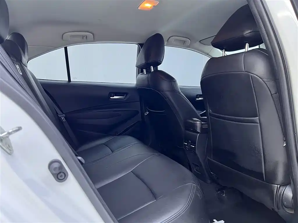 Corolla 2019 1.2T S-CVT GL Pioneer Edition купить на сайте DeffCars