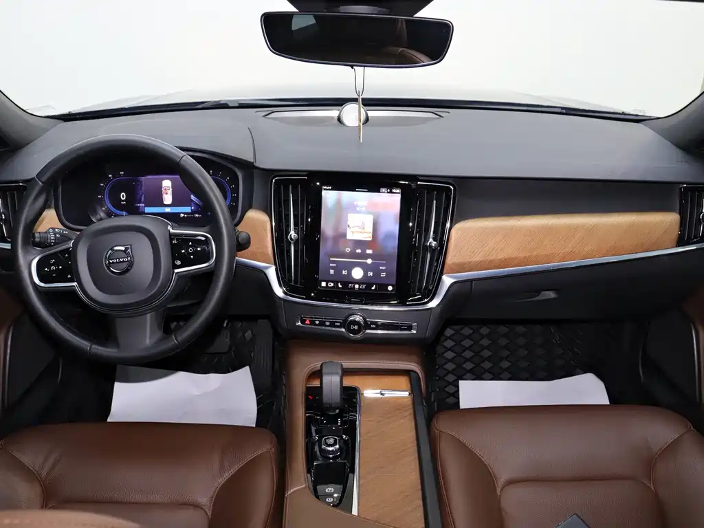 Volvo S90 2024 B5 Zhiyi Luxury Edition купить на сайте DeffCars