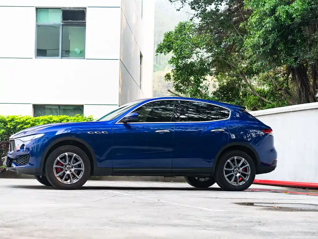 Levante 2021 3.0T Standard Edition купить на сайте DeffCars