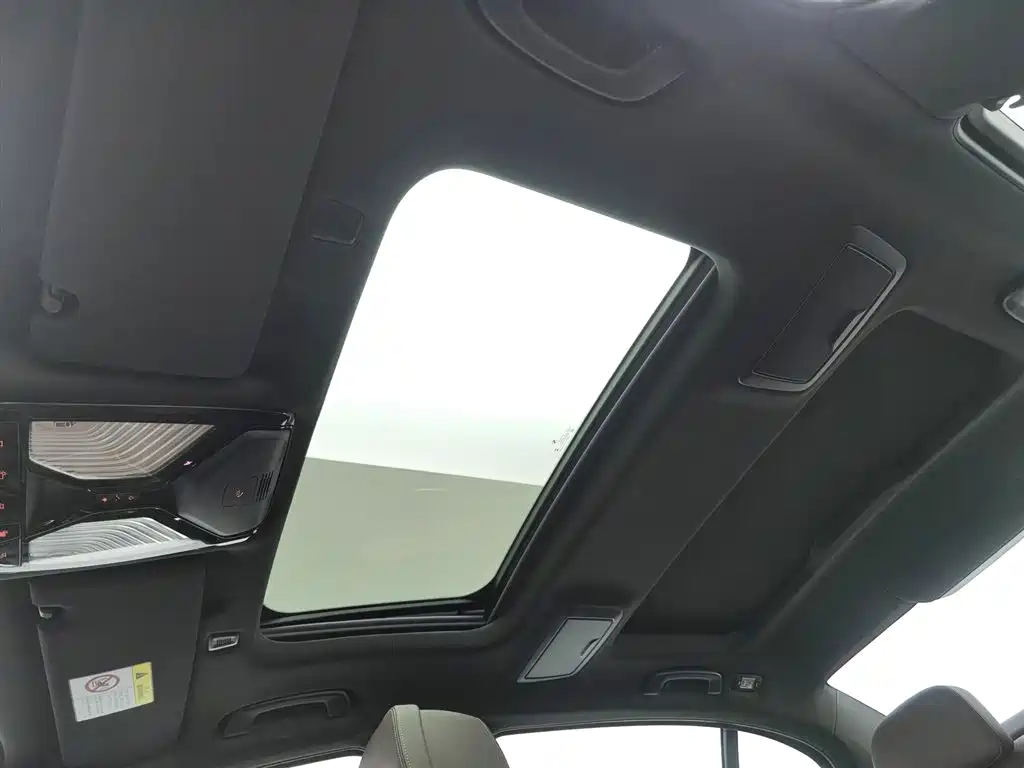 BMW 5 Series 2023 530Li Exclusive M Sports Package купить на сайте DeffCars