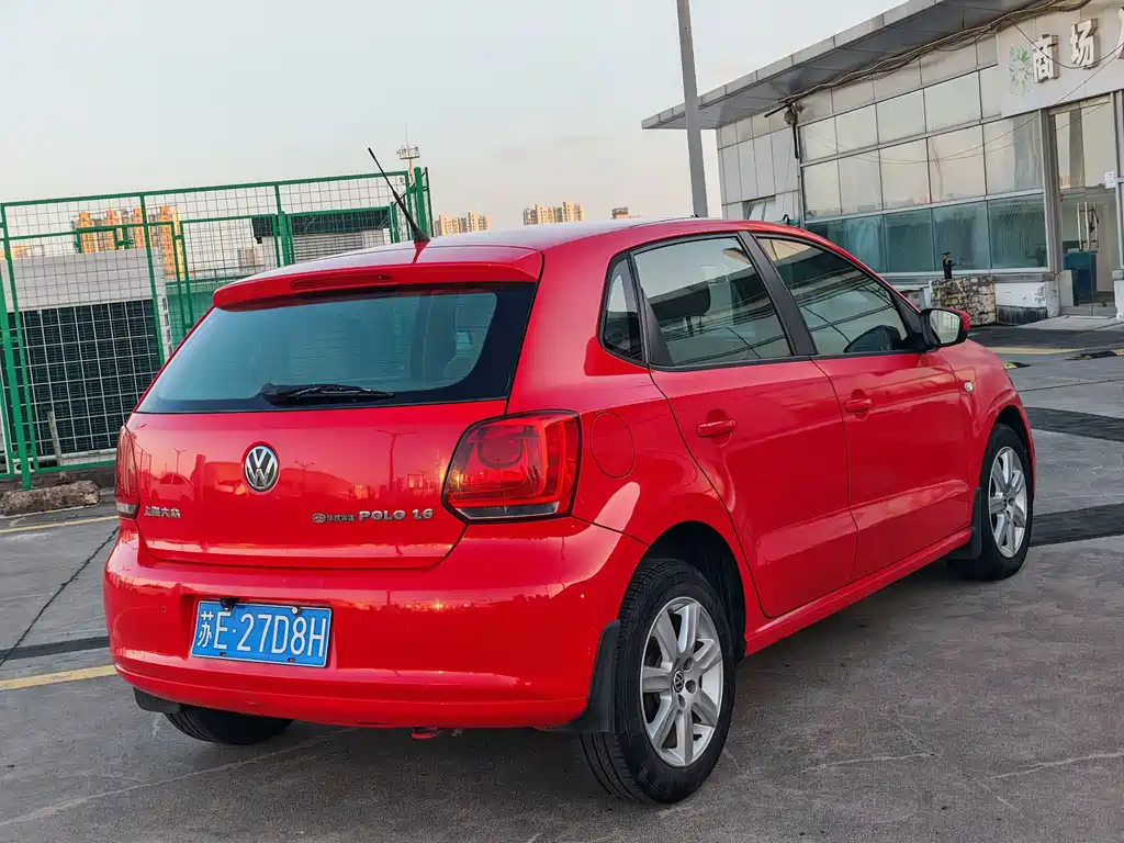 Polo 2013 1.6L automatic comfort version купить на сайте DeffCars