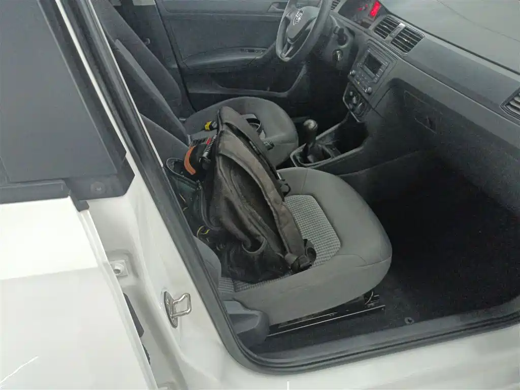 Santana 2021 1.5L Manual Fashion Edition купить на сайте DeffCars