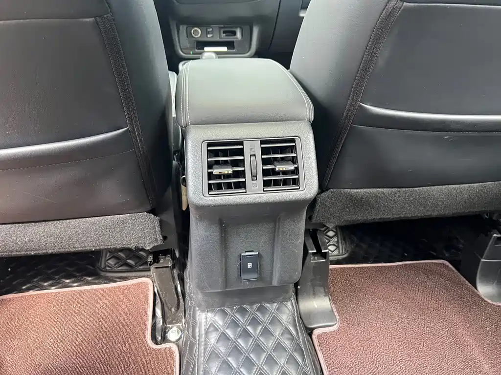 Outlander 2020 2.4L 4WD Exclusive Edition 5-seater купить на сайте DeffCars
