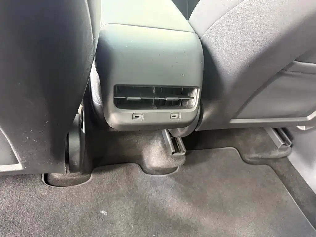Model Y 2021 standard range rear-wheel drive version купить на сайте DeffCars