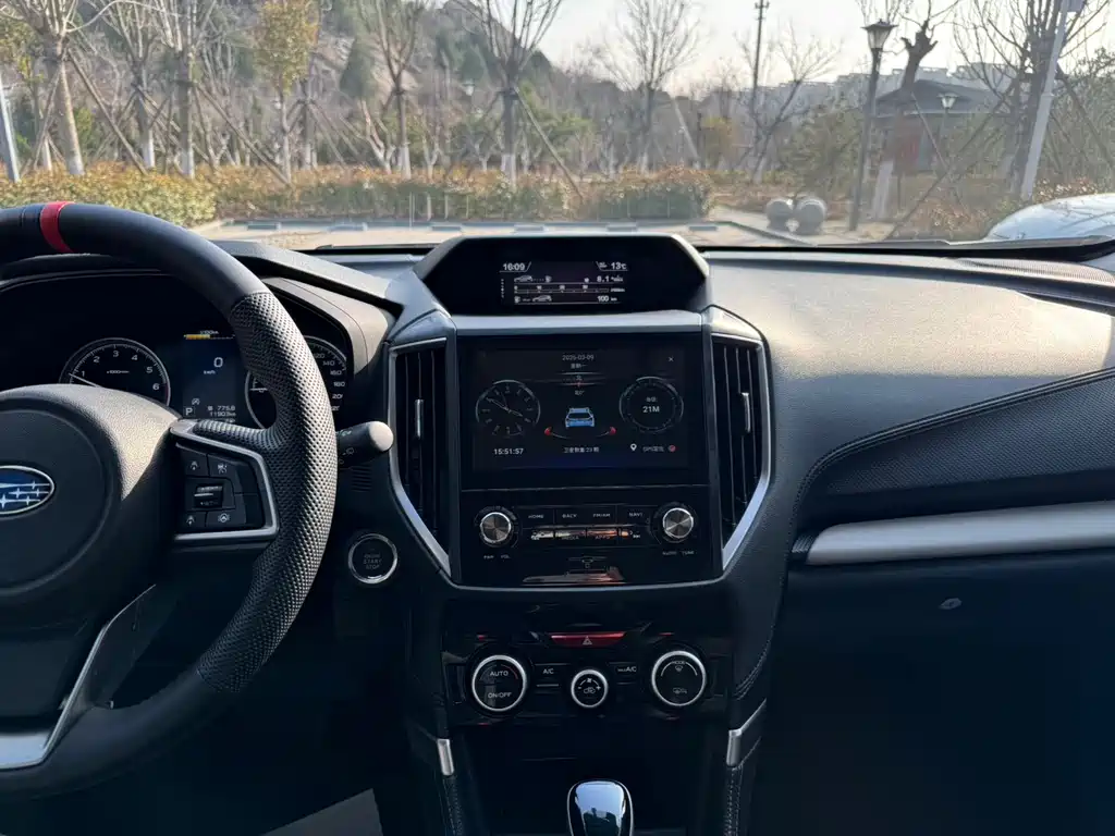 Forester 2022 2.0i AWD Deluxe Edition EyeSight купить на сайте DeffCars