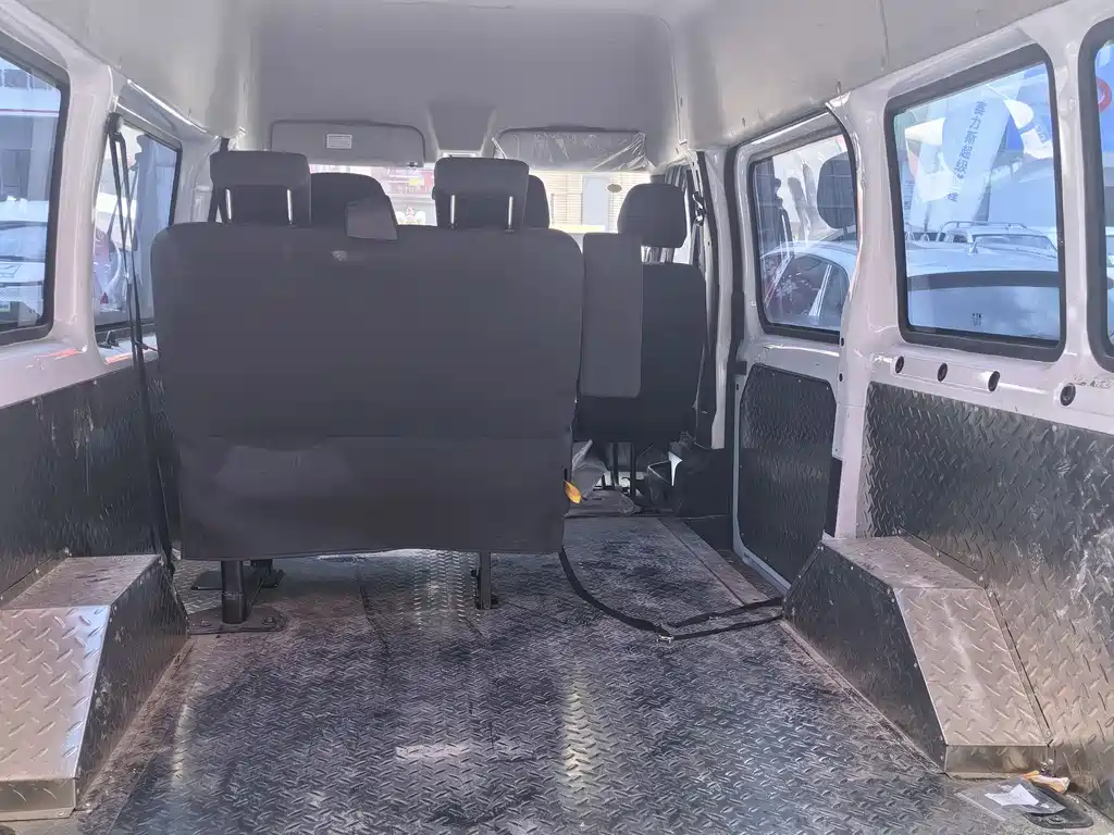 Jiangling Fushun 2023 2.0T manual short-axle mid-range commercial multifunctional passenger car with 5 seats купить на сайте DeffCars